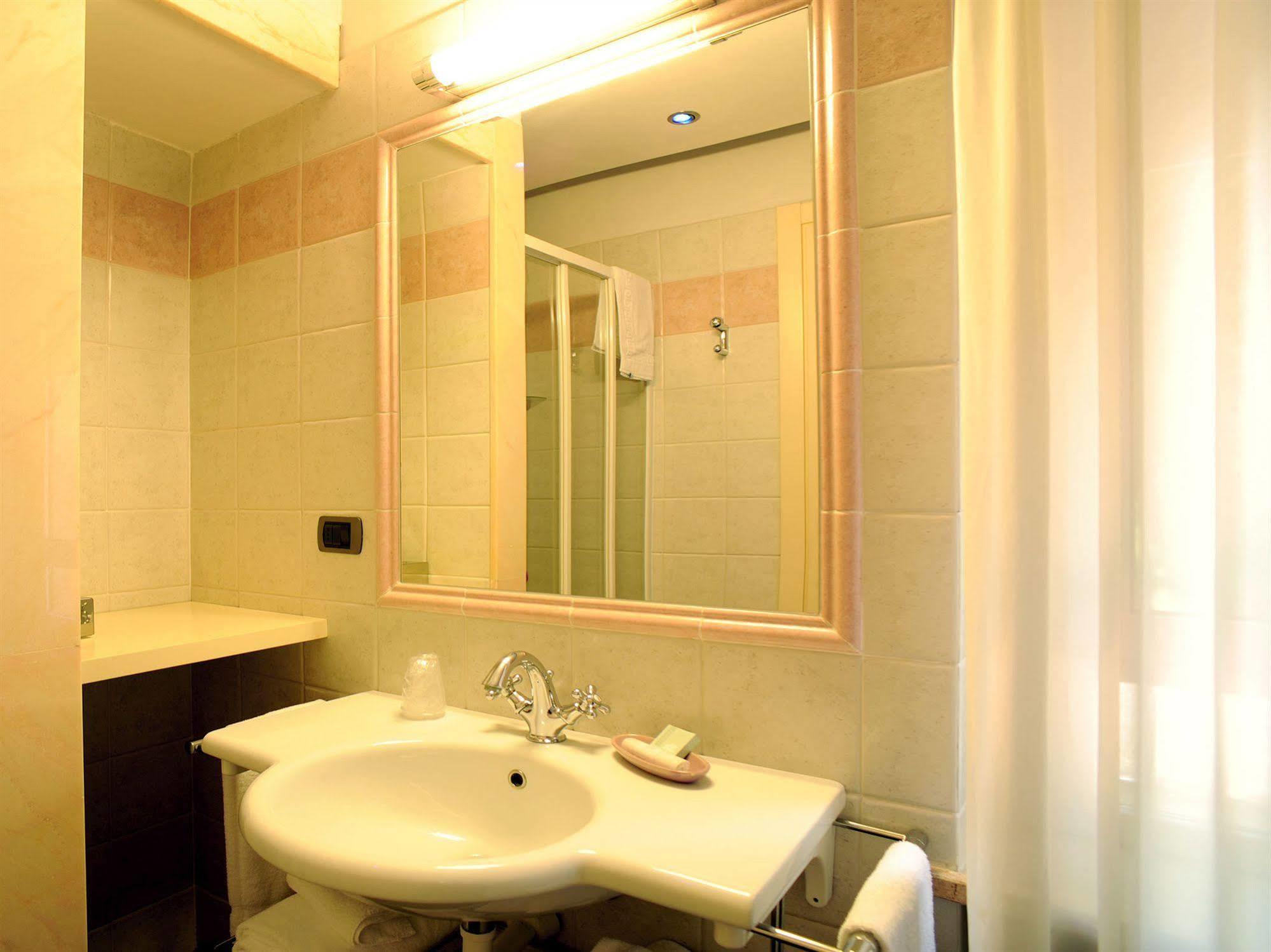 Hotel Domo Perugia Oda fotoğraf